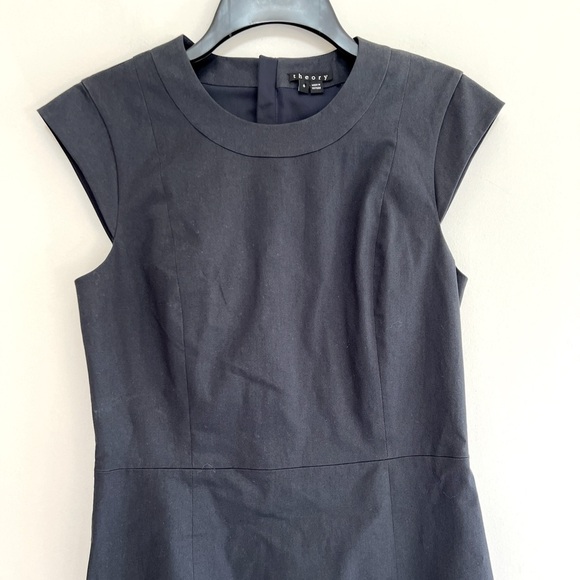 Theory Cap Sleeve Structured Fitted Black Crepe Mini Dress, size 6 - Picture 9 of 9